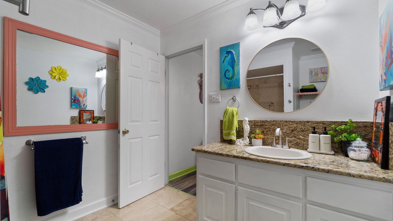 Photo of Bathroom in Navarre