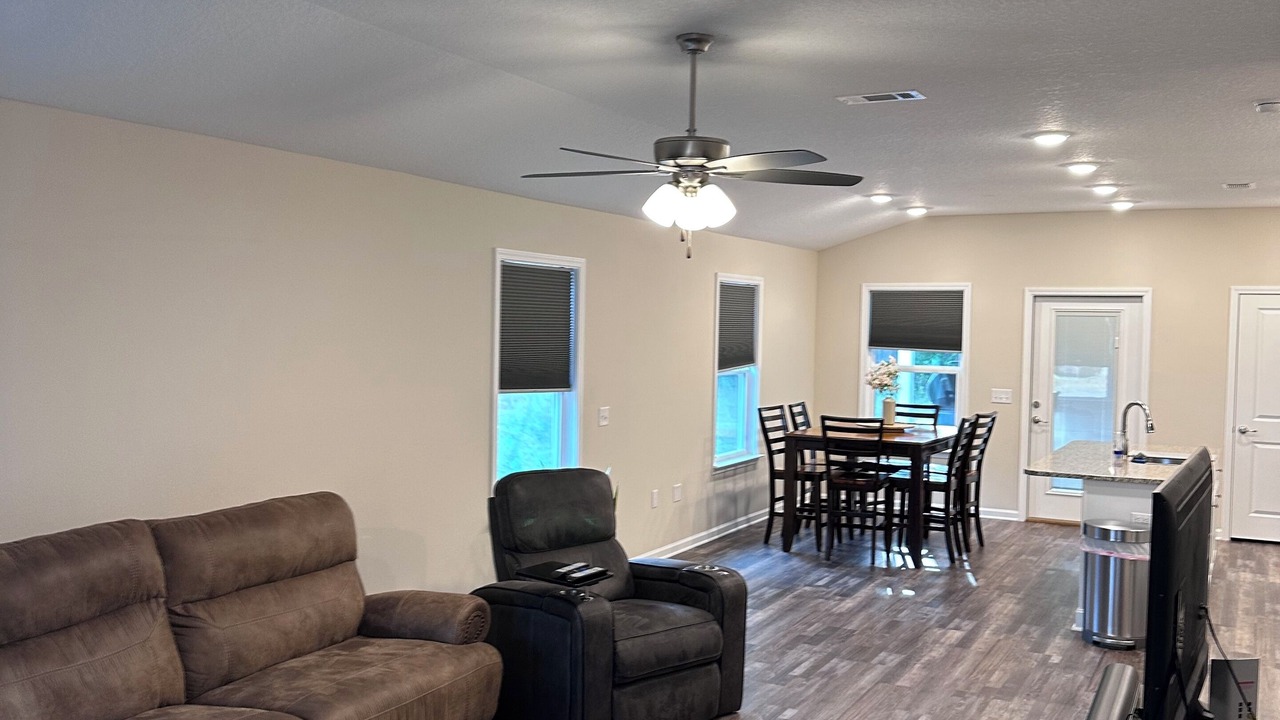Photo of Livingroom in Crestview