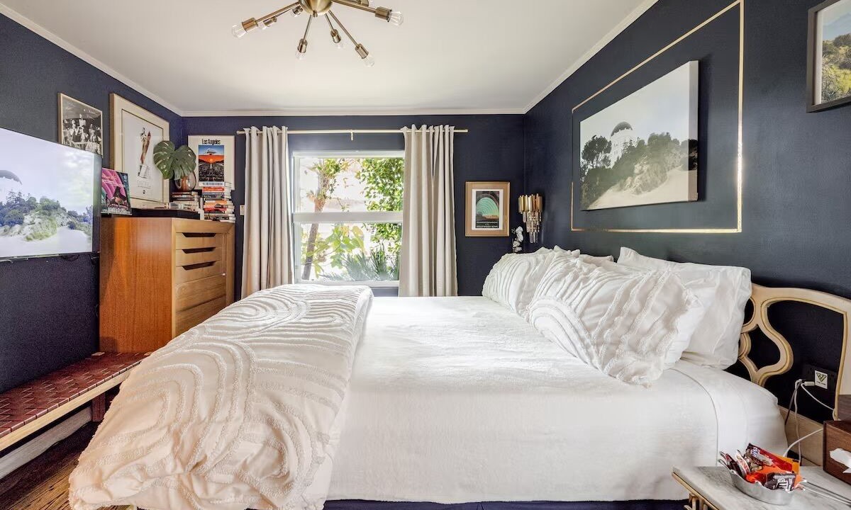 Photo of Bedroom in North Hollywood