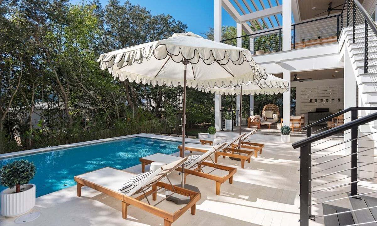 Photo of Patio Balcony in Dune Allen Beach