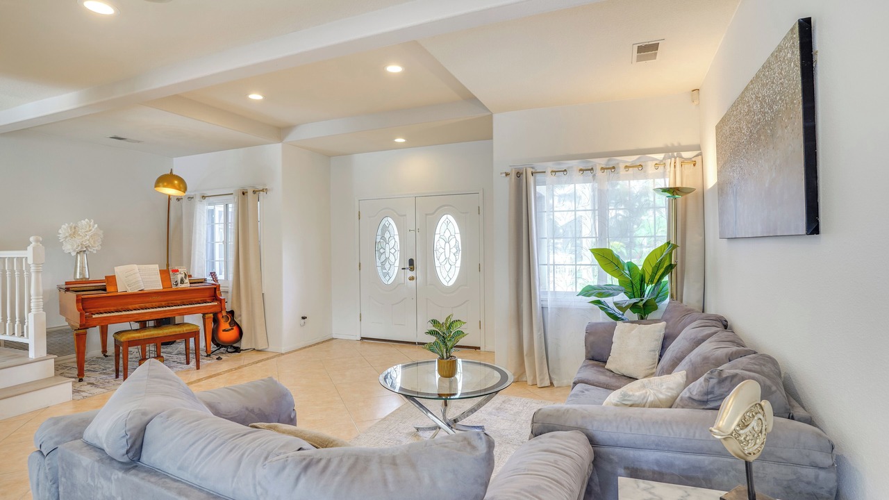 Photo of Livingroom in Santa Ana