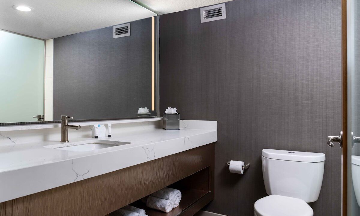 Photo of Bathroom in Gateway District