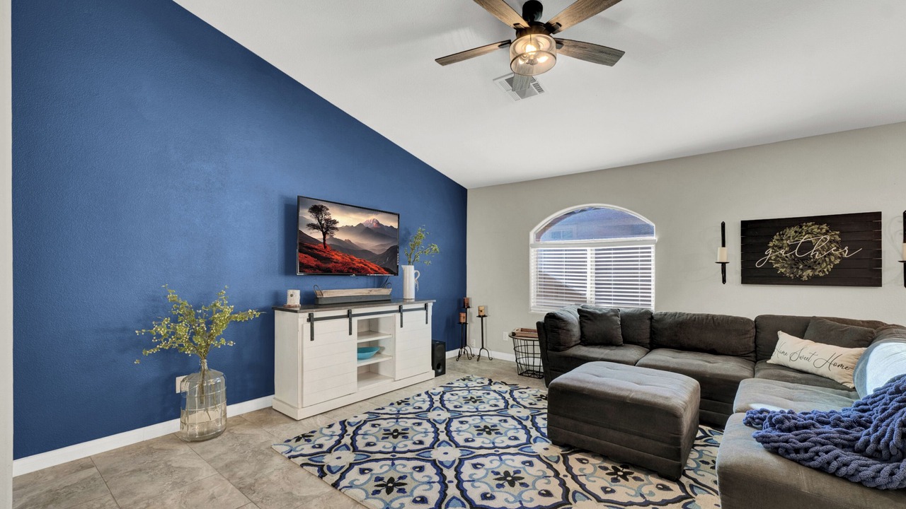 Photo of Livingroom in Tule Springs