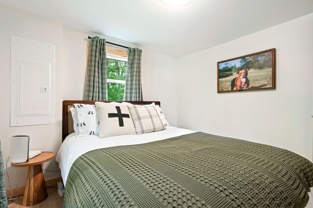 Photo of Bedroom in Canaan