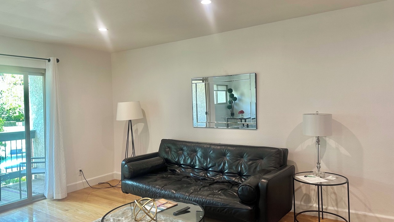 Photo of Livingroom in Calabasas