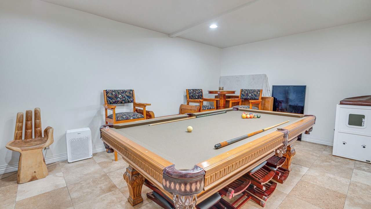 Photo of Bedroom in Baldwin Hills