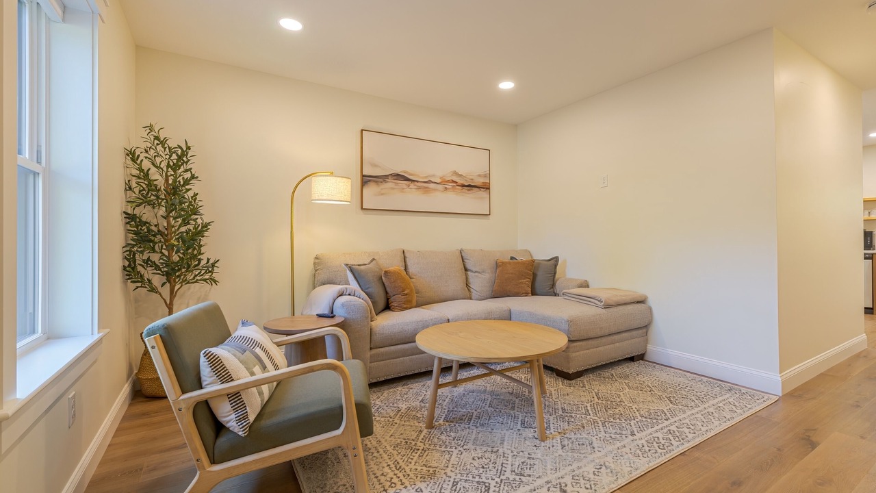 Photo of Livingroom in Ellsworth