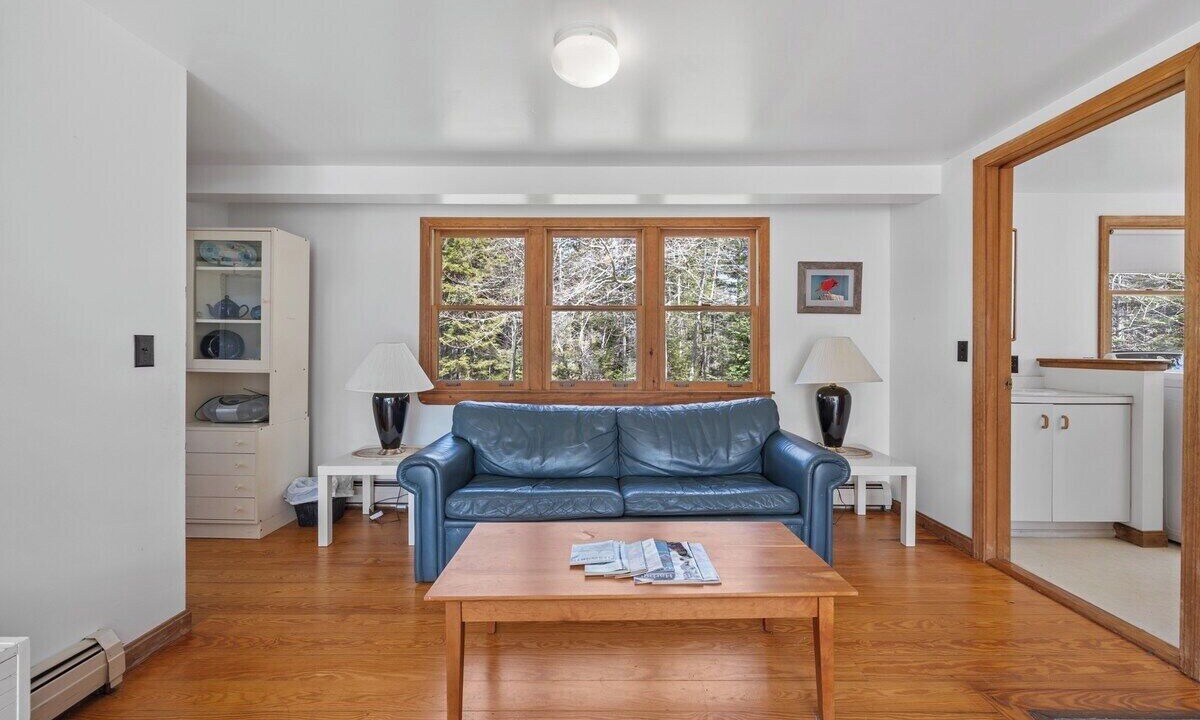 Photo of Livingroom in Surry