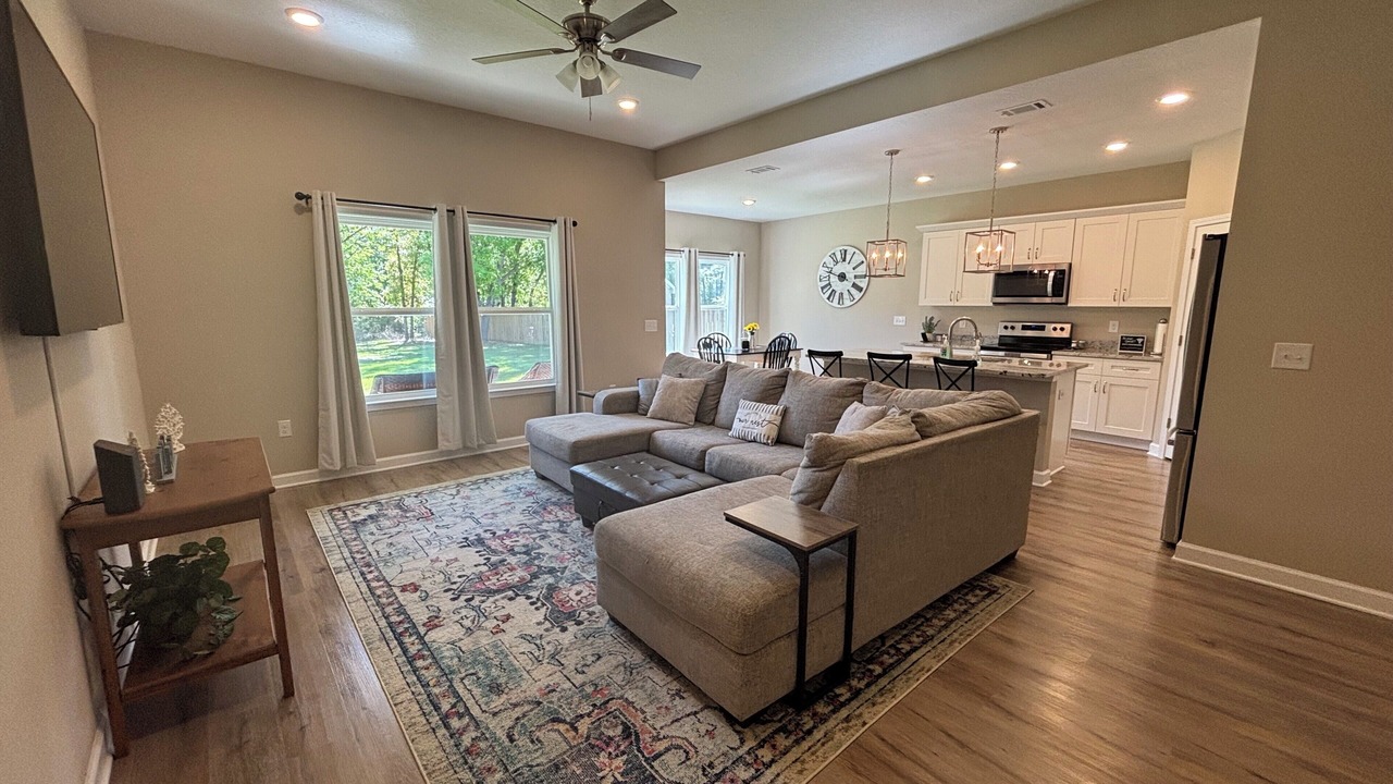 Photo of Livingroom in Crestview