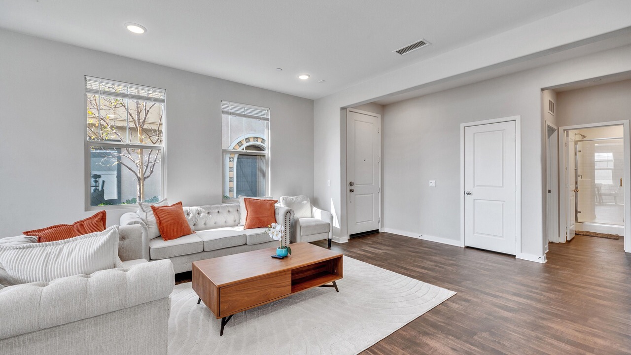 Photo of Livingroom in Ontario