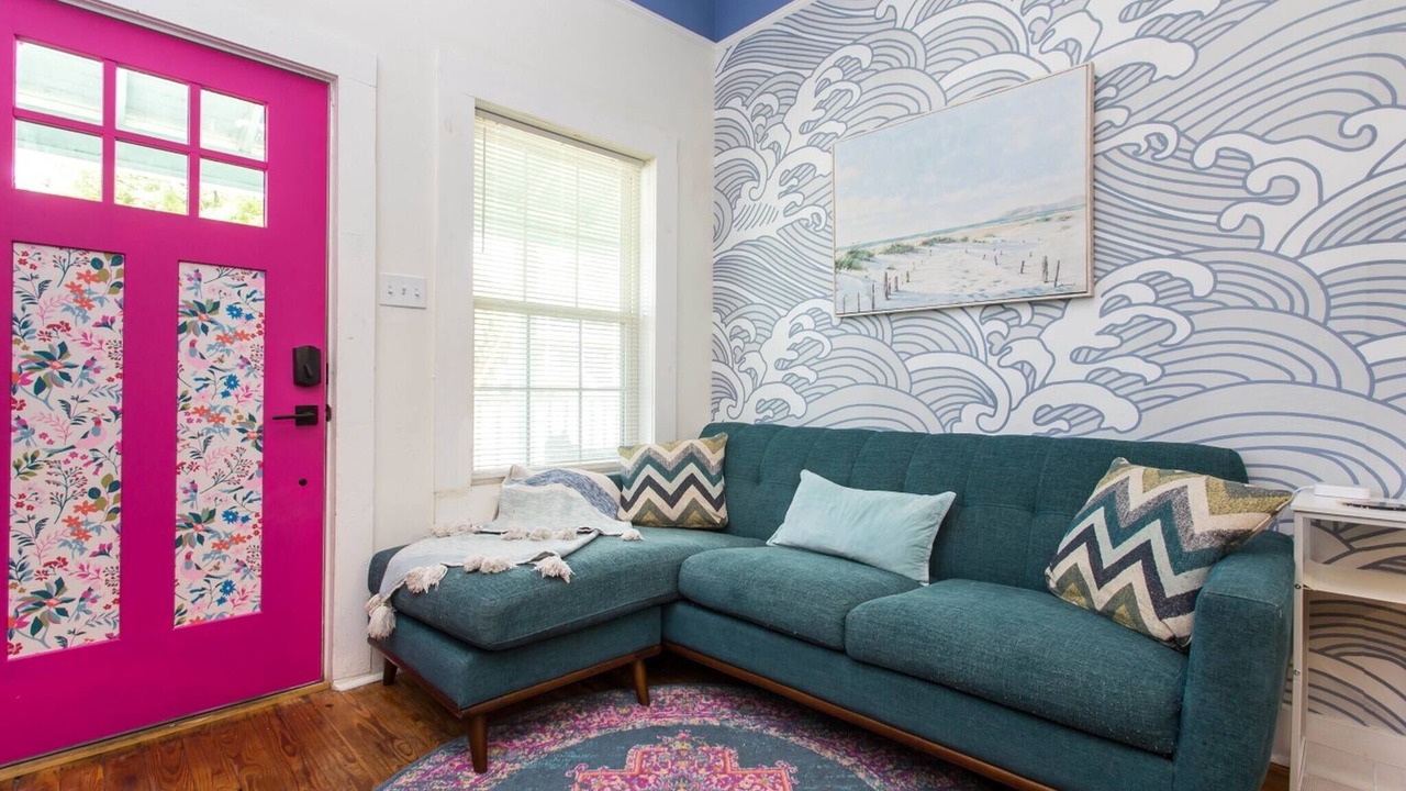 Photo of Livingroom in East Hill