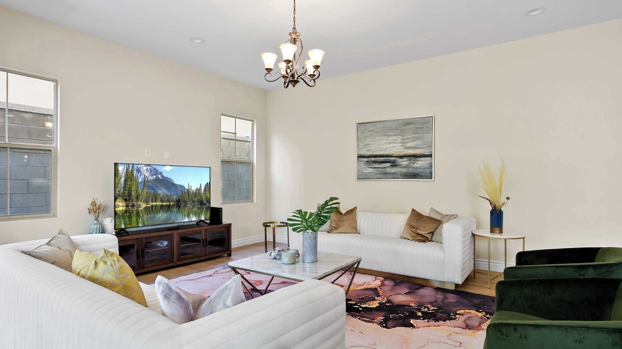 Photo of Livingroom in Orchard Hills