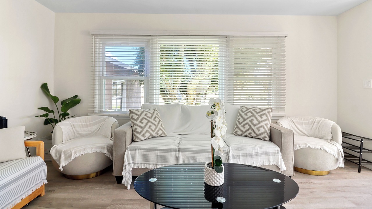 Photo of Livingroom in Westminster