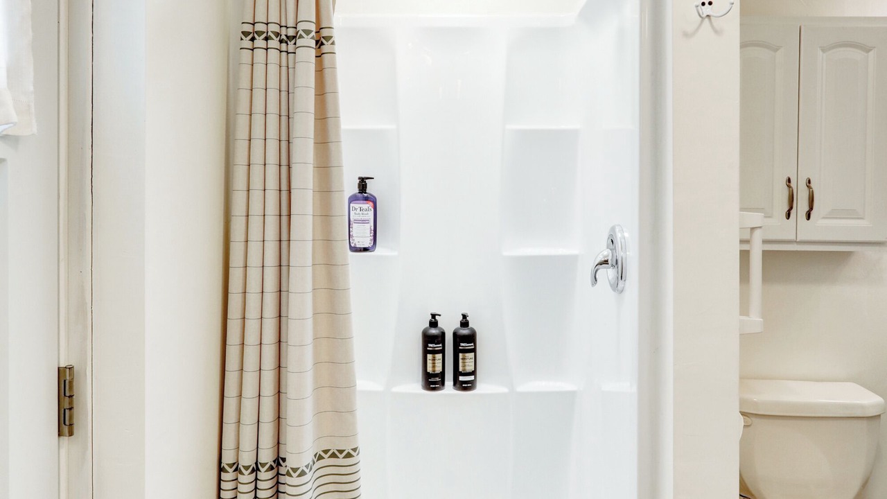 Photo of Bathroom in Willow Street