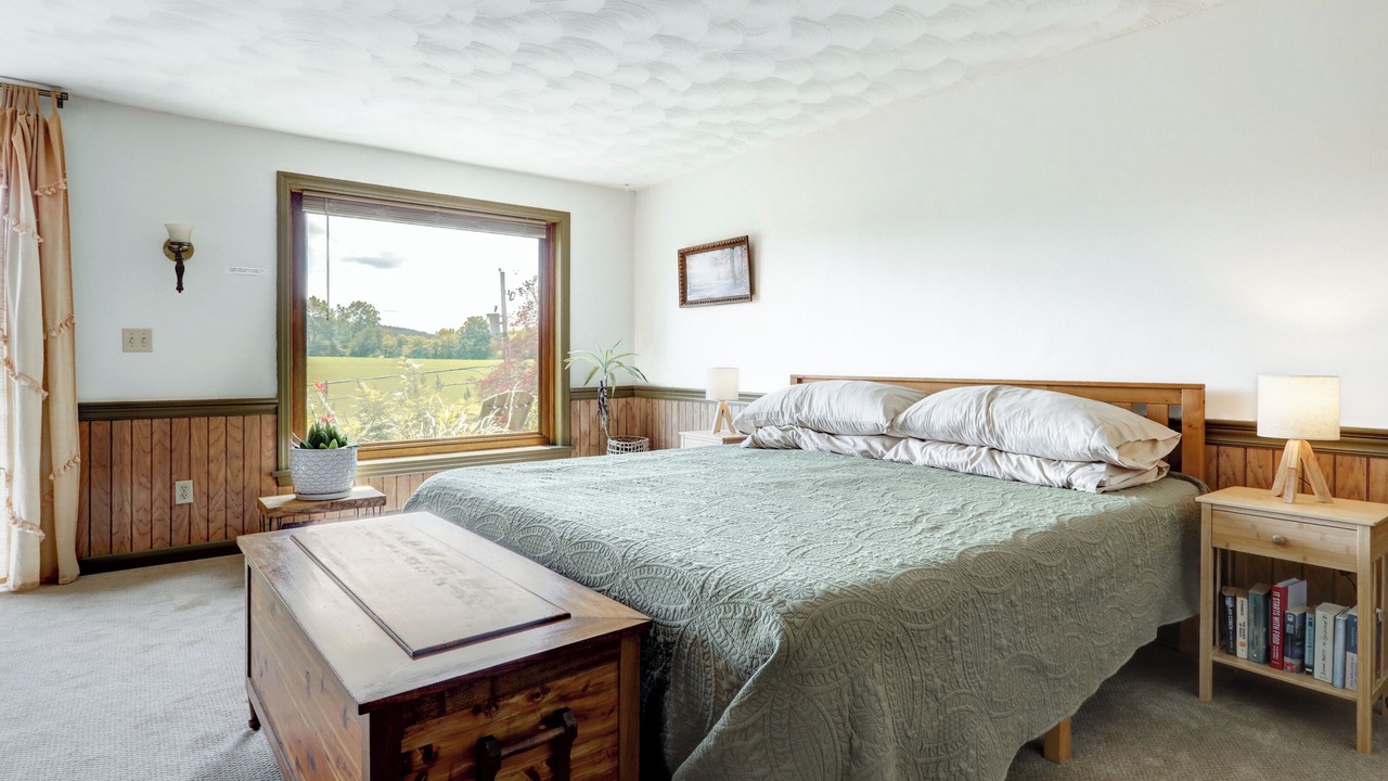 Photo of Bedroom in Willow Street