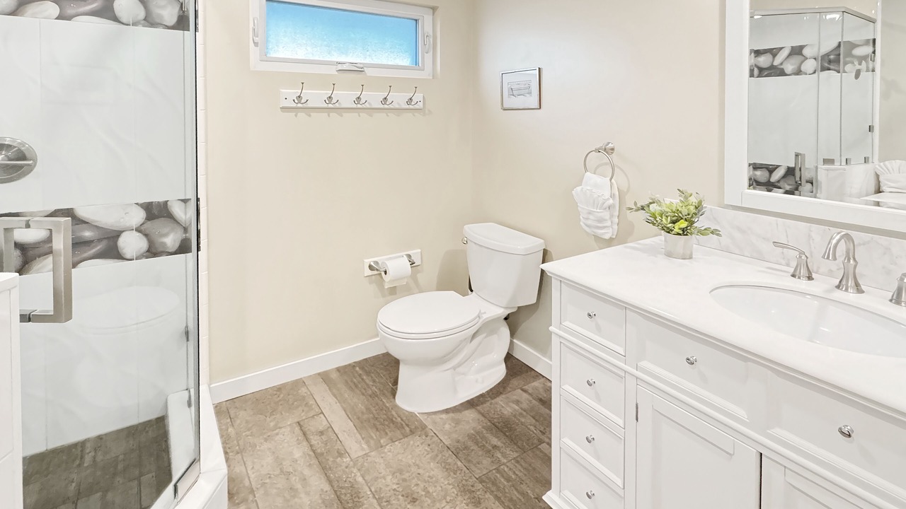 Photo of Bathroom in Southwest Anaheim