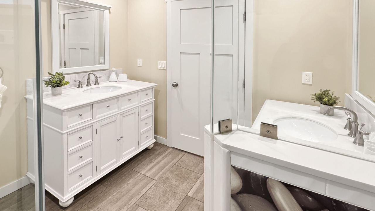 Photo of Bathroom in Southwest Anaheim