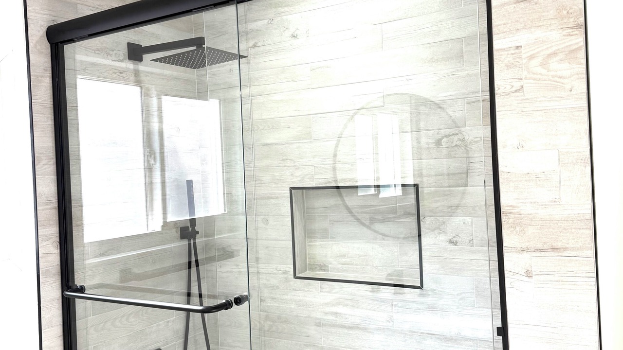 Photo of Bathroom in Valley Glen