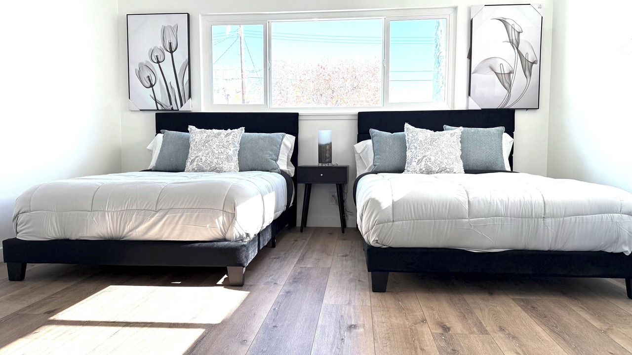 Photo of Bedroom in Valley Glen