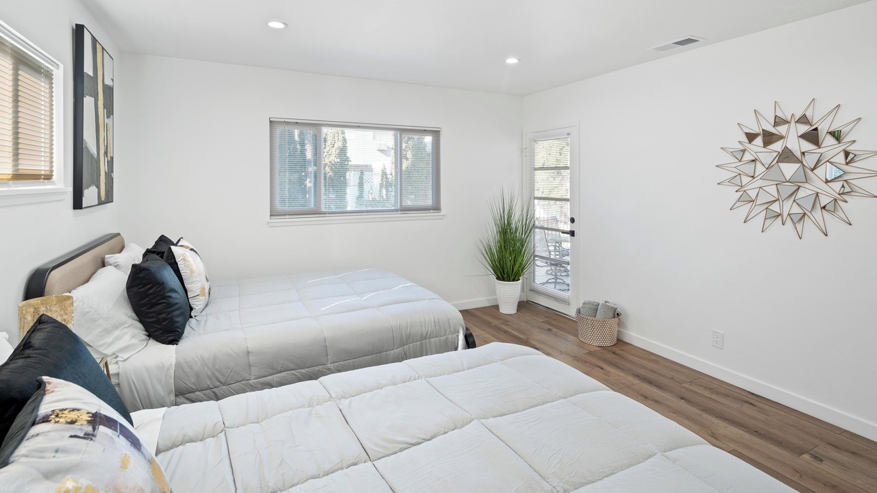 Photo of Bedroom in Valley Glen
