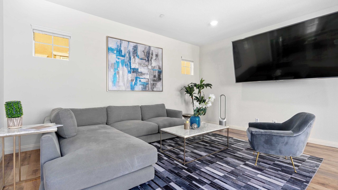 Photo of Livingroom in Chino
