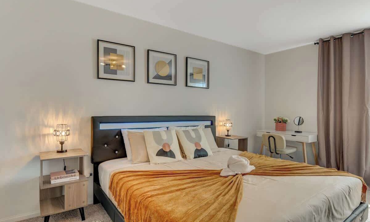 Photo of Bedroom in Spring Valley