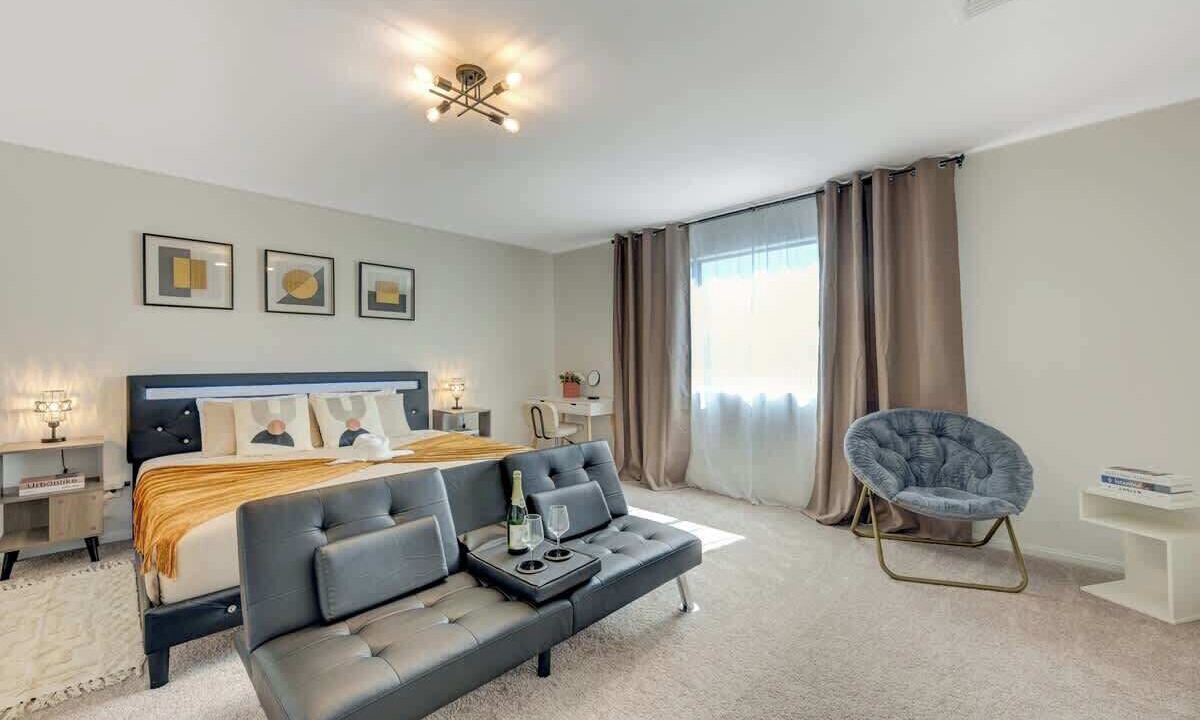 Photo of Bedroom in Spring Valley