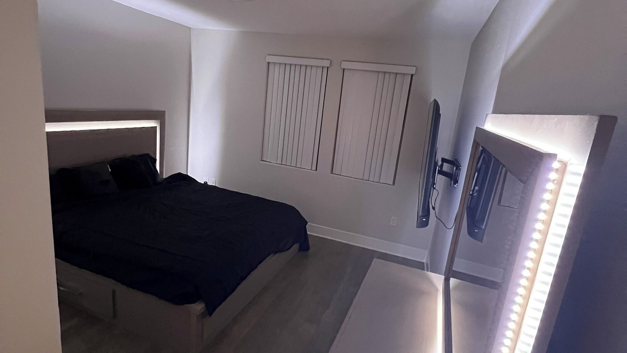 Photo of Bedroom in Greater Wilshire - Hancock Park