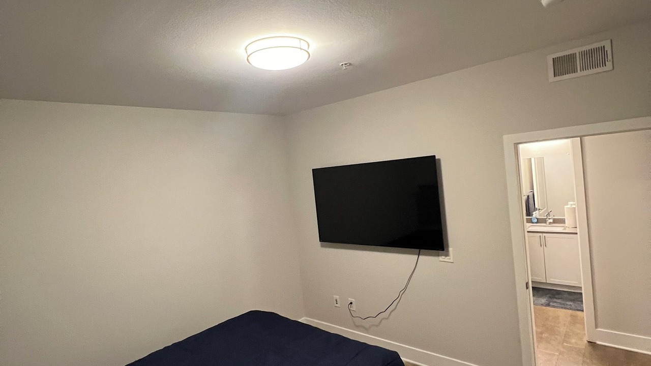 Photo of Bedroom in Greater Wilshire - Hancock Park