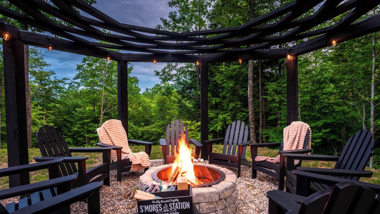 Photo of Outdoor in Bethel