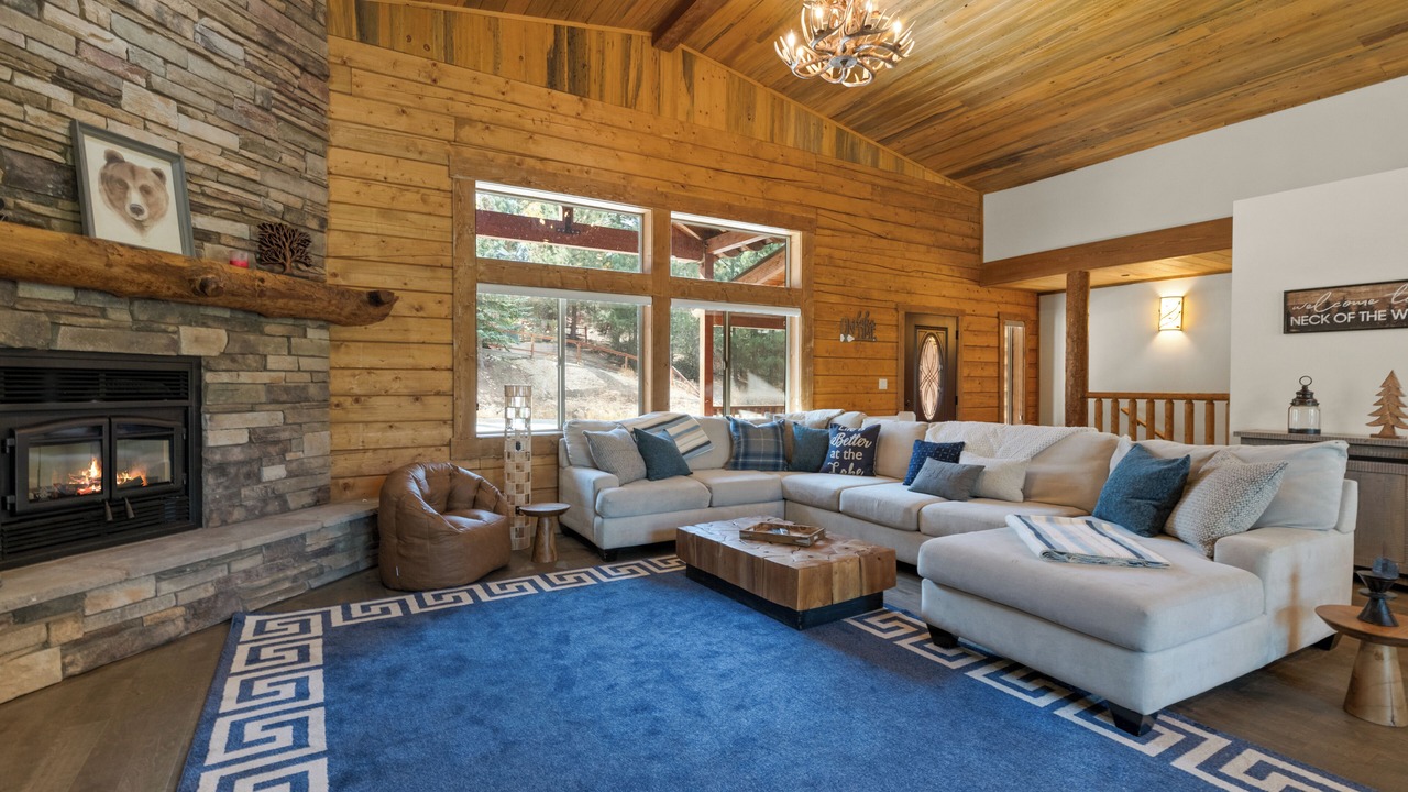 Photo of Livingroom in Big Bear Lake