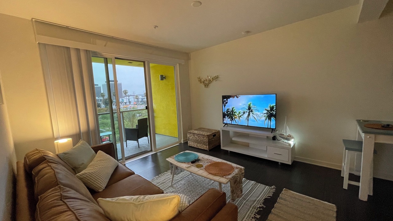 Photo of Livingroom in Culver - West