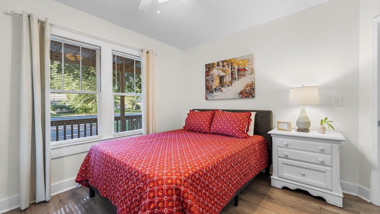 Photo of Bedroom in Foley