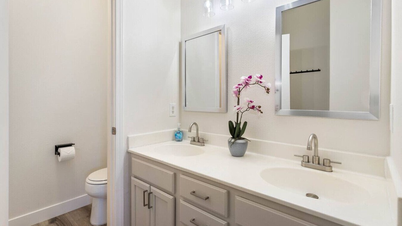 Photo of Bathroom in North Las Vegas
