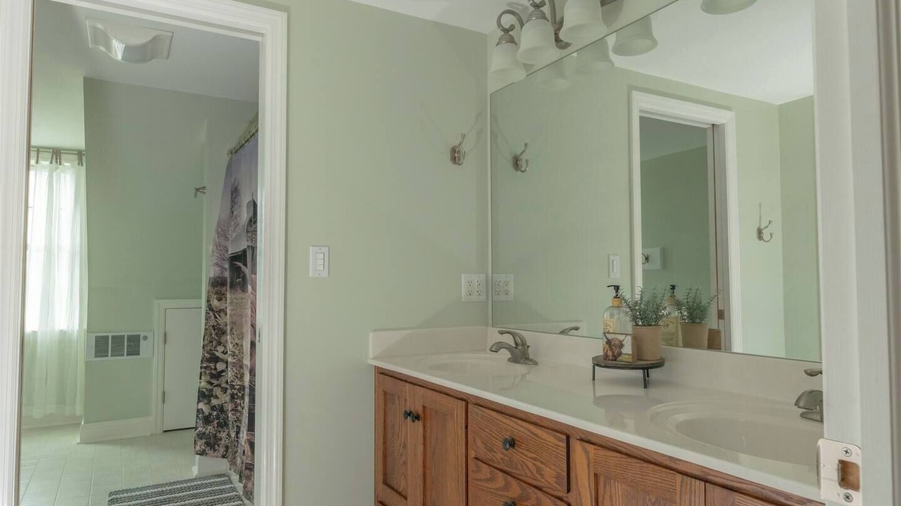Photo of Bathroom in Ronks