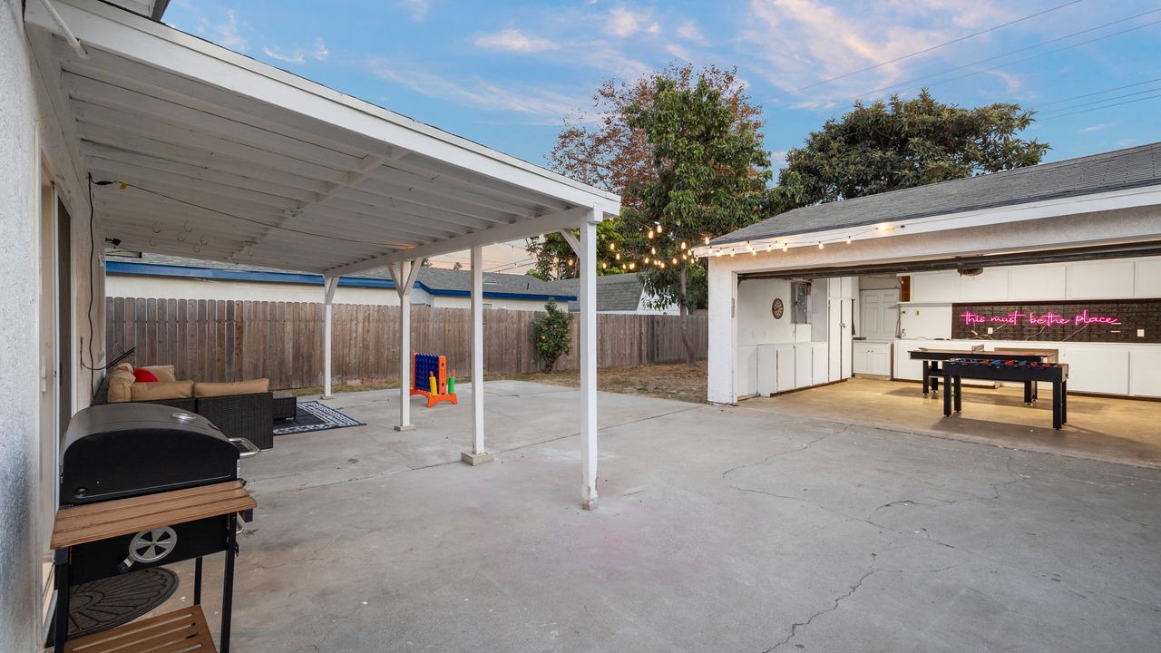 Photo of Outdoor in Midway City
