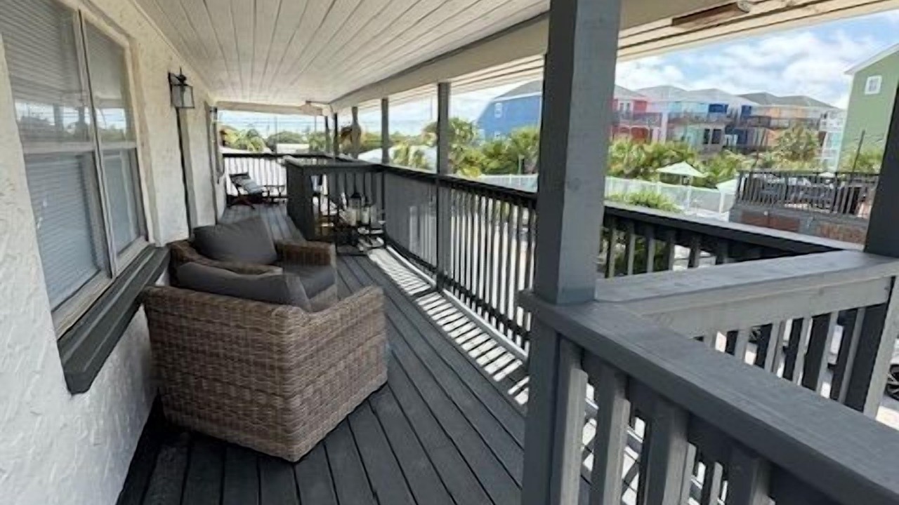 Photo of Patio Balcony in Biltmore Beach