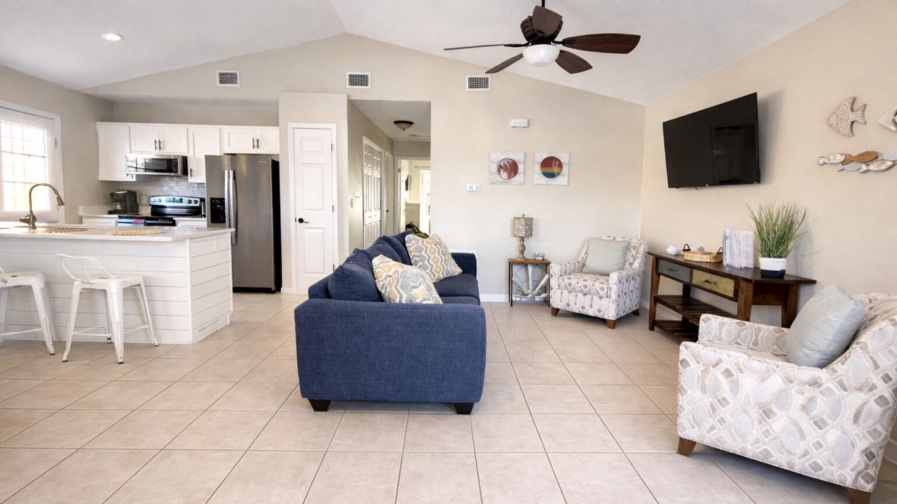 Photo of Livingroom in Treasure Cove