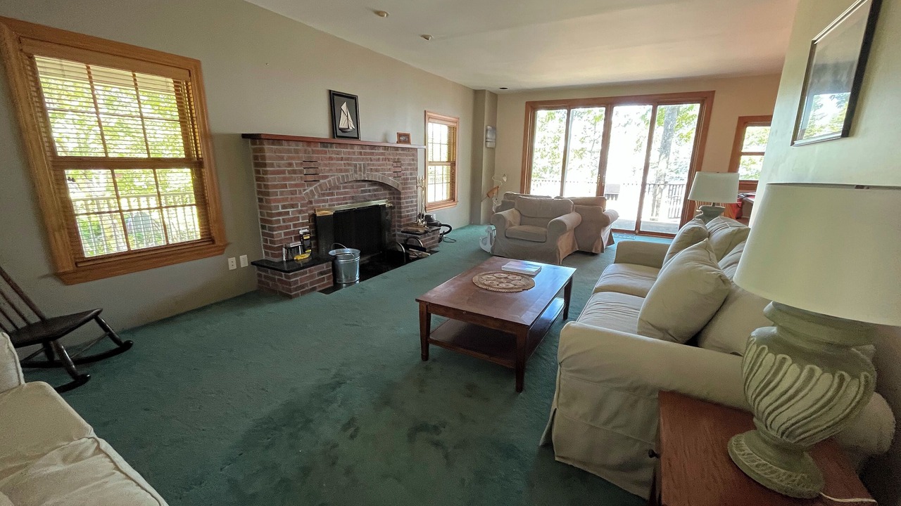 Photo of Livingroom in Deer Isle