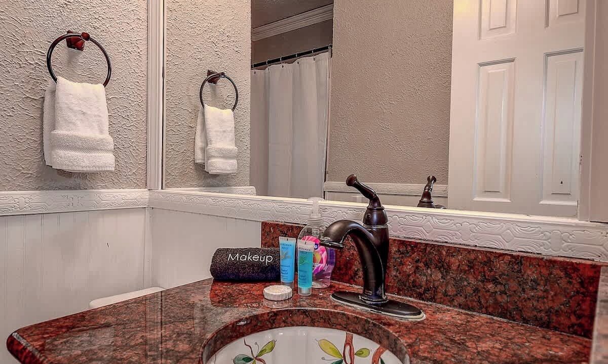Photo of Bathroom in Arlington Park