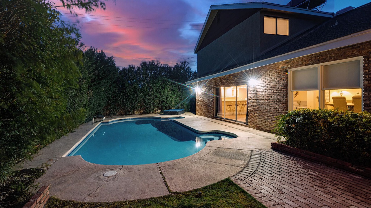 Photo of Outdoor in McNeil Estates