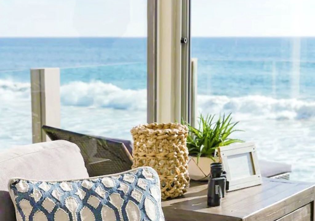 Photo of Livingroom in Central Malibu