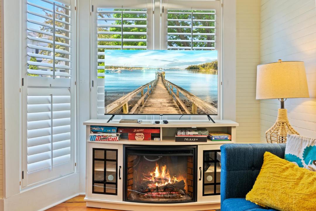 Photo of Livingroom in Southwest Harbor