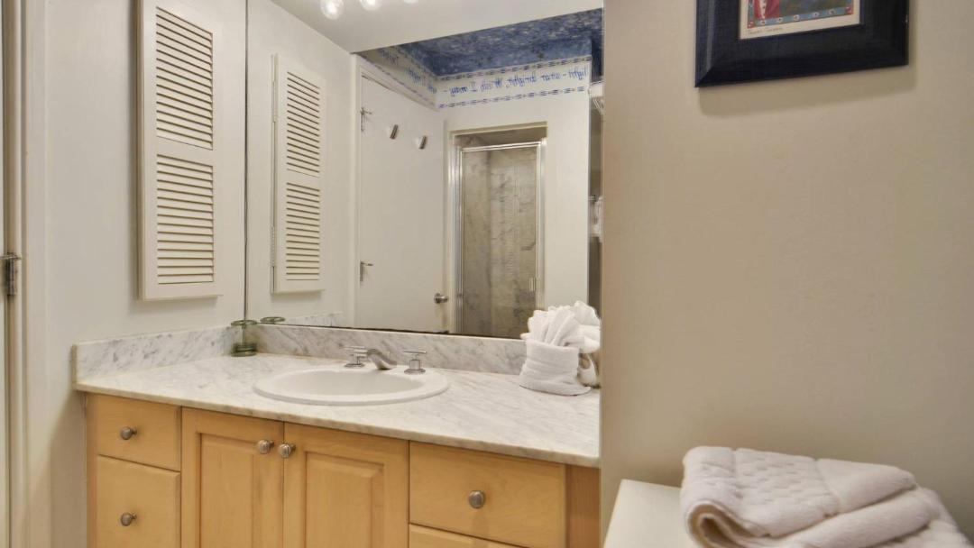 Photo of Bathroom in Truman Annex