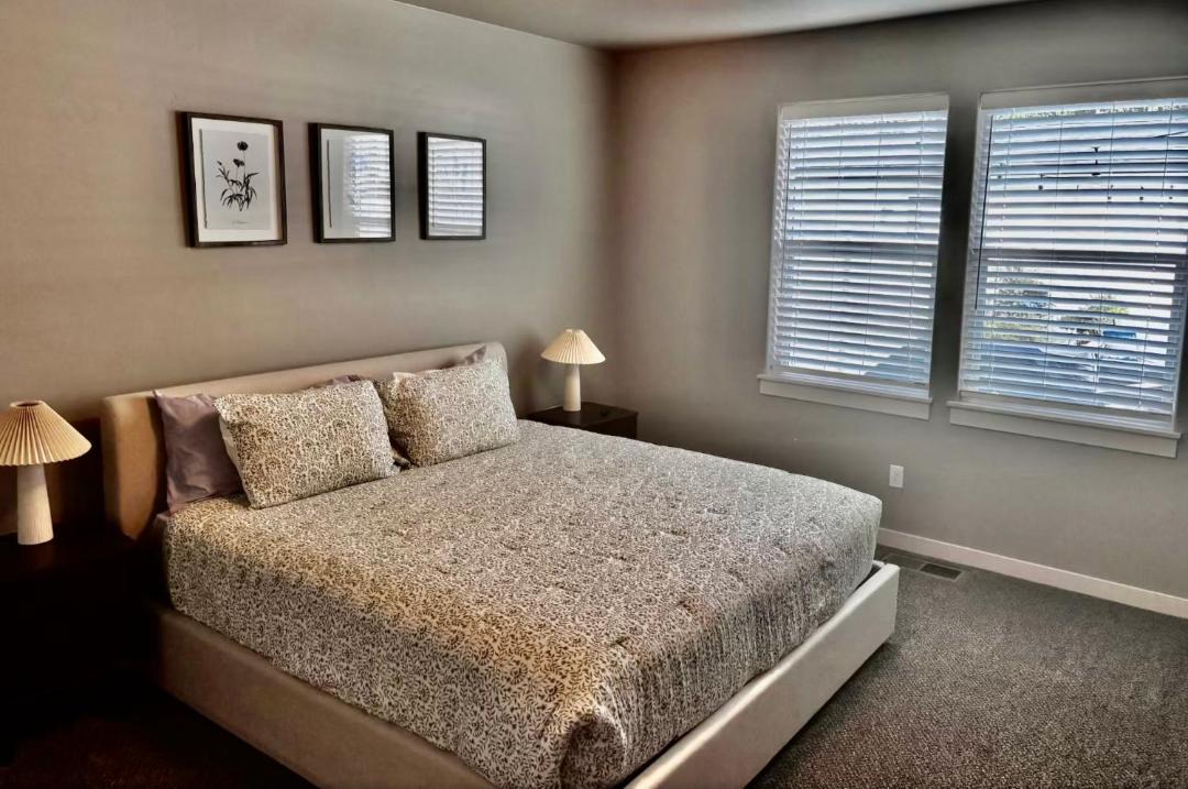 Photo of Bedroom in Sunset