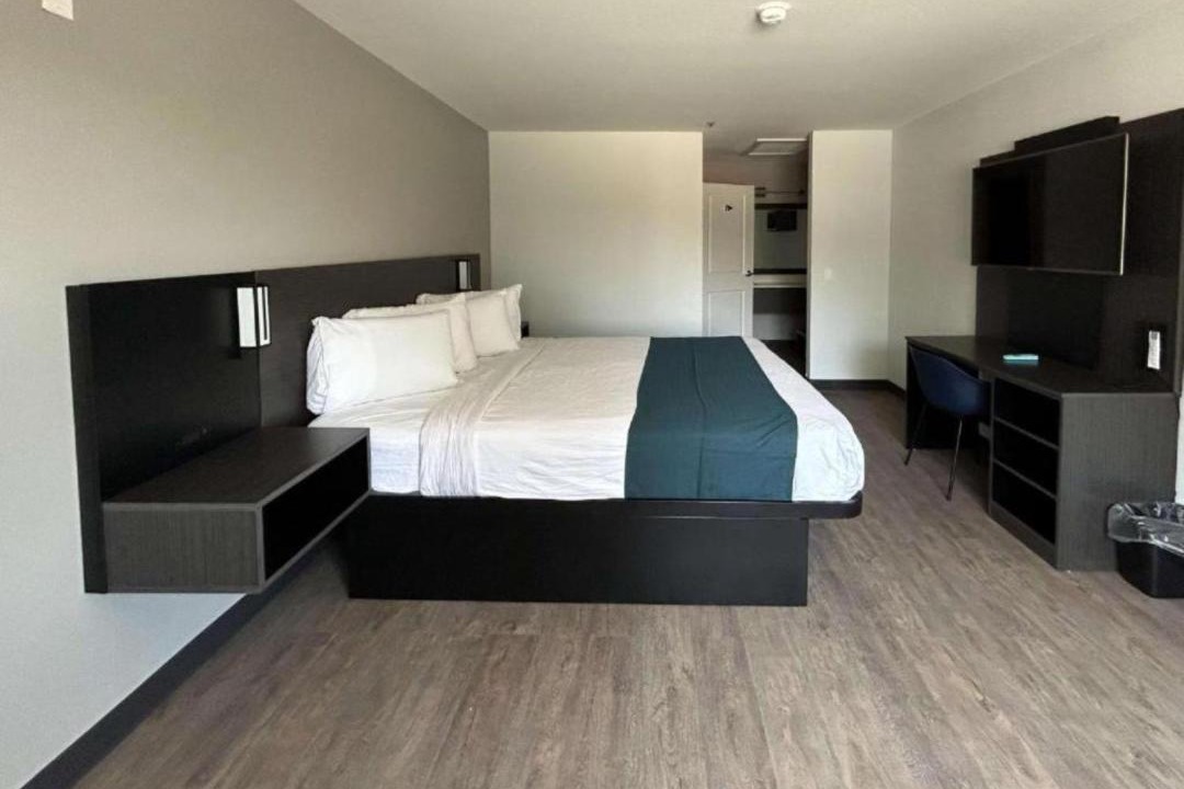 Photo of Bedroom in Lake Elsinore