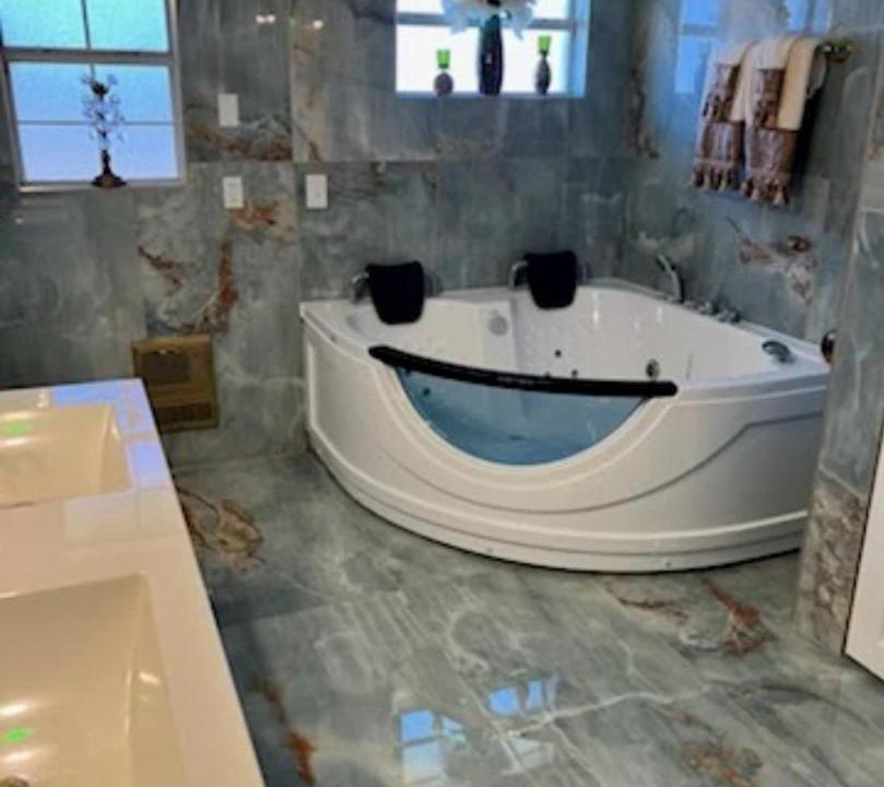 Photo of Bathroom in Riverview