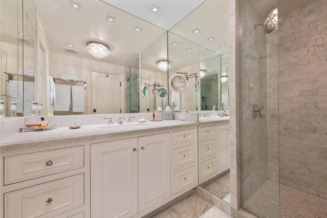 Photo of Bathroom in Beverly Glen