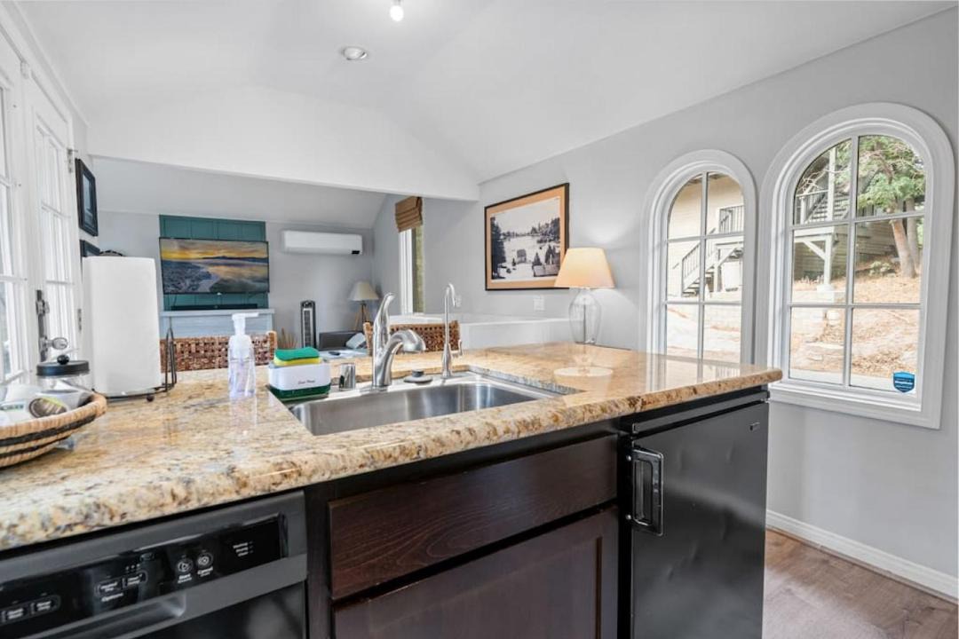 Photo of Kitchen in Green Valley Lake