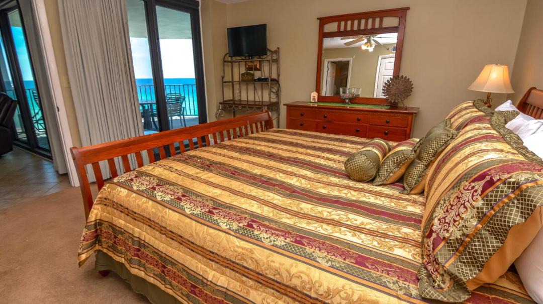 Photo of Bedroom in Biltmore Beach